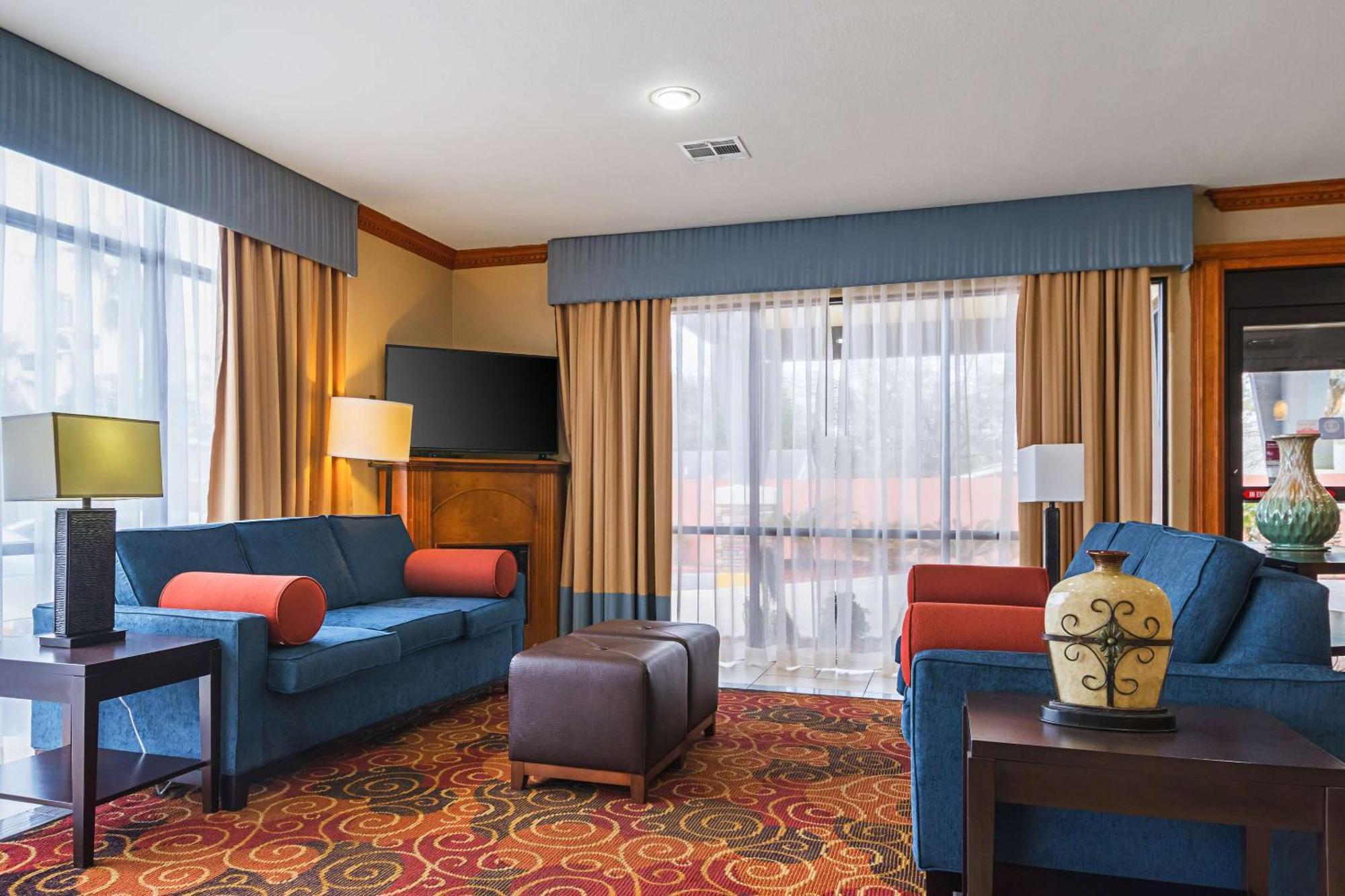 Comfort Suites Lake Charles Exteriér fotografie